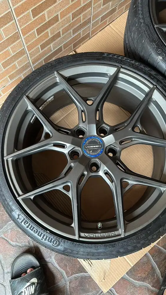 Dijual : Velg VOSSEN HYBRID FORGED original