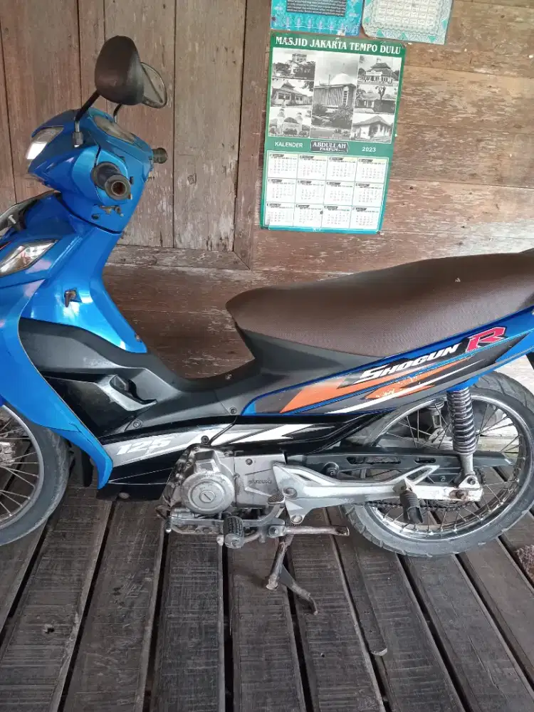 DIJUAL SUZUKI SHOGUN BIRU HITAM 2007