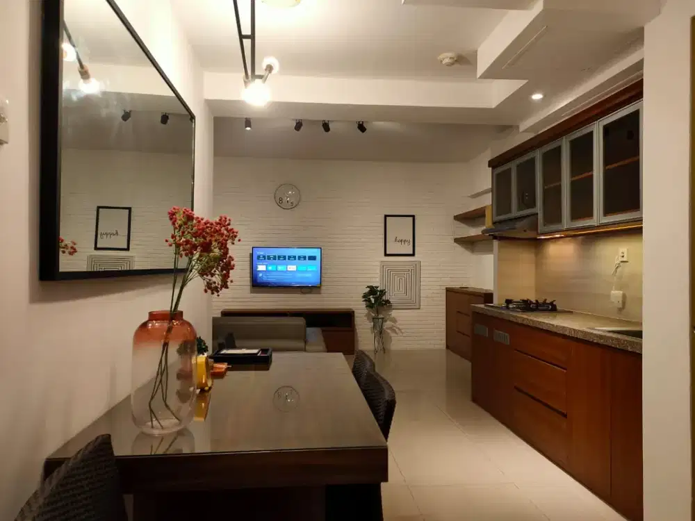 0141-Disewakan Apartemen Waterplace 3BR jadi 2BR TowerC Lt15 Furnish