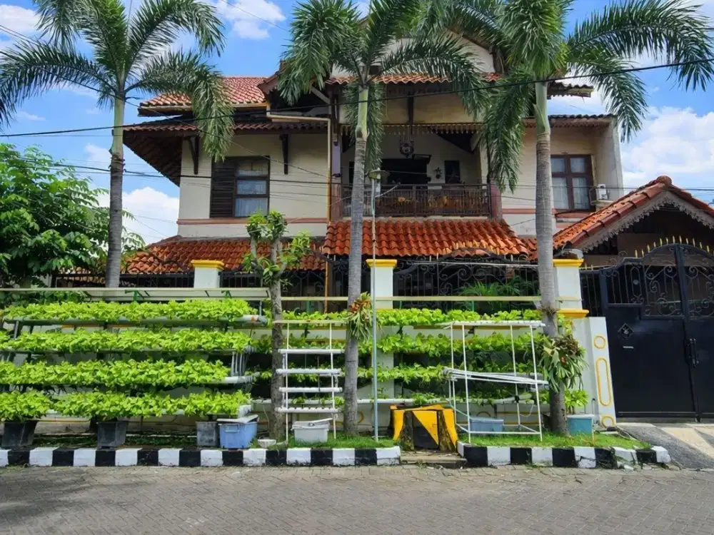 Dijual rumah manyar kartika komersial area