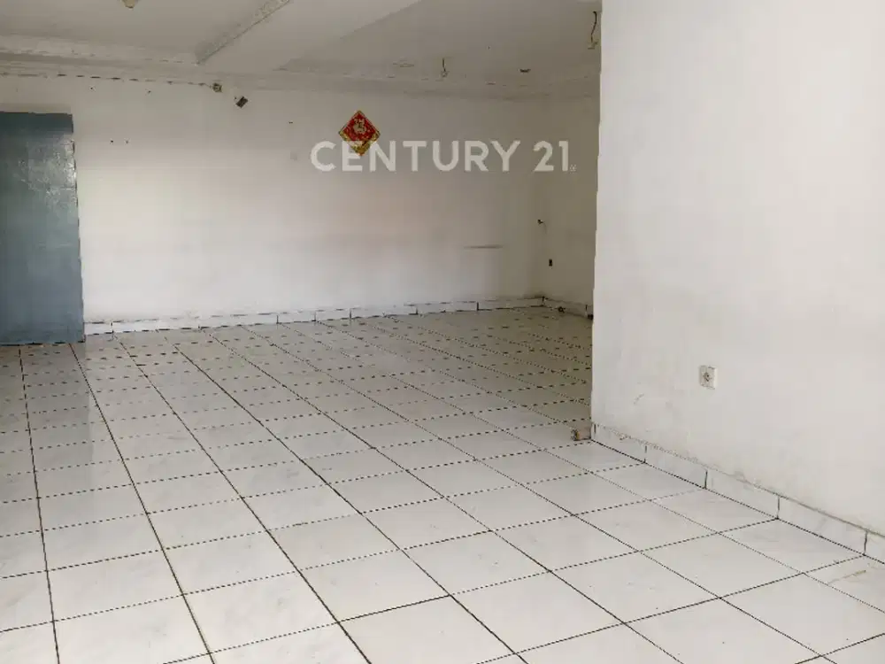 Rumah Blok 5 Untuk Tinggal Dan Usaha Hadpa Jalan Raya