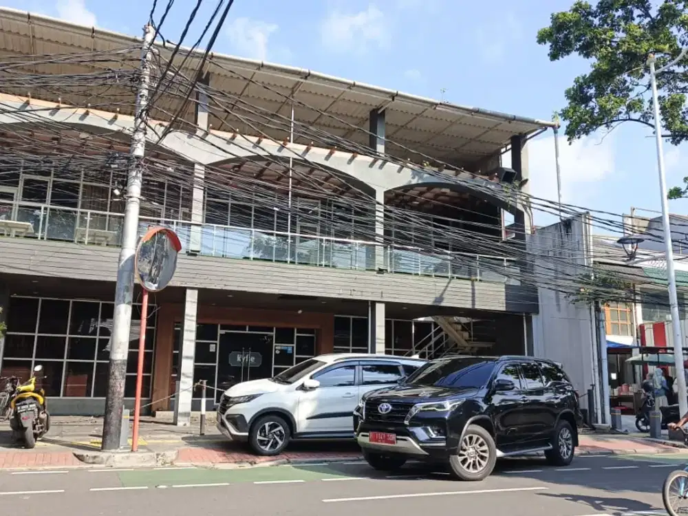 Disewakan Ruko Gandeng 3 unit Di Tebet Raya Ex Caffe and Resto
