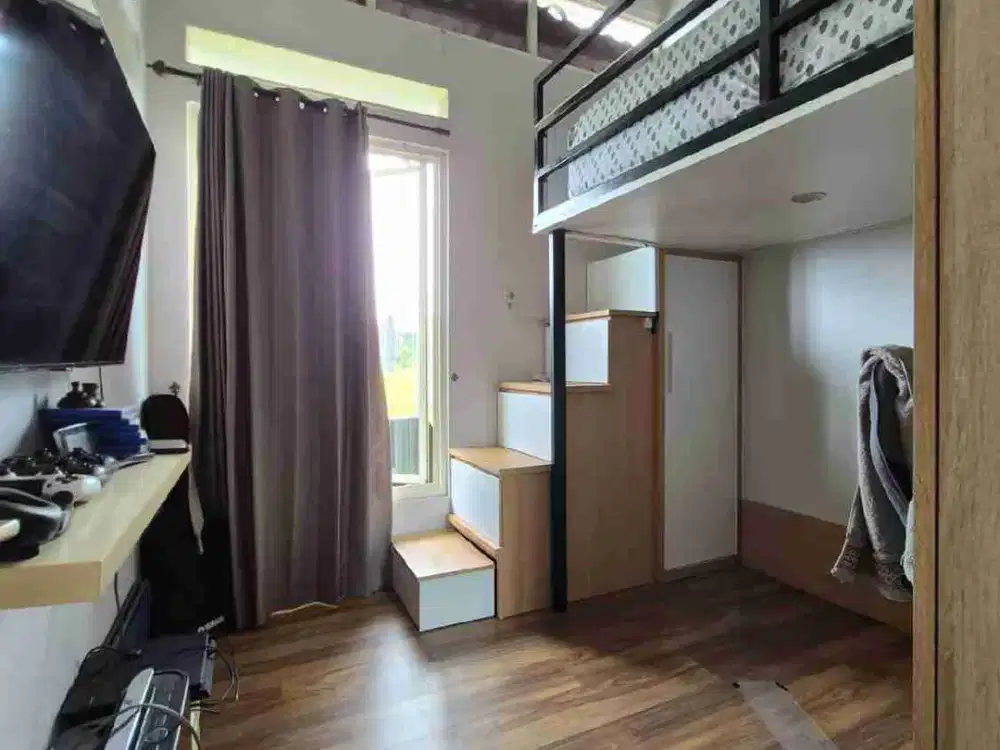 DIJUAL RUMAH BESAR MODERN MINIMALIS SIAP HUNI DENGAN BANYAK KAMAR DI PANDANWANGI KOTA MALANG. COCOK UNTUK HUNIAN ATAU GUEST HOUSE.