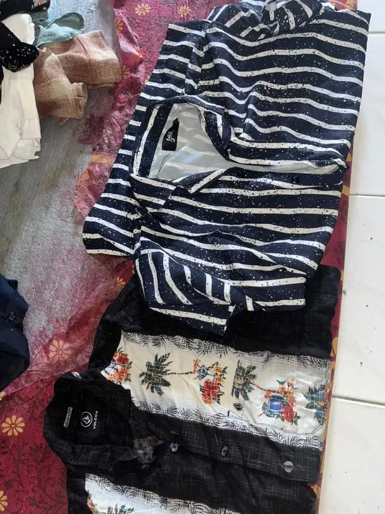 Jual baju kemeja bekas
