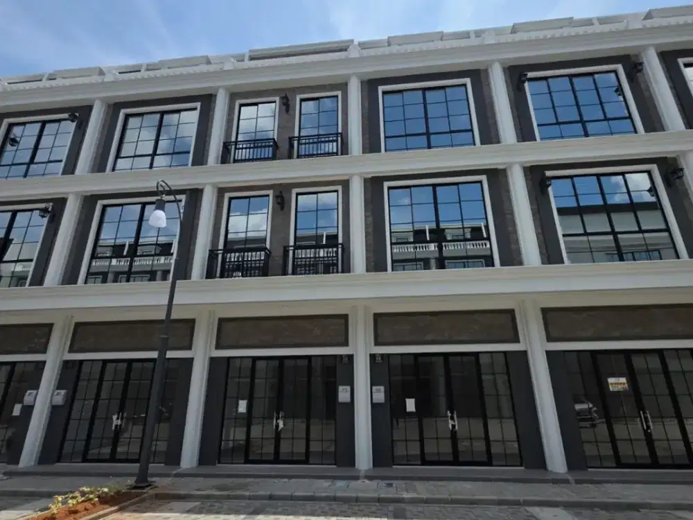 Disewakan RUKO di pik2 3 lantai