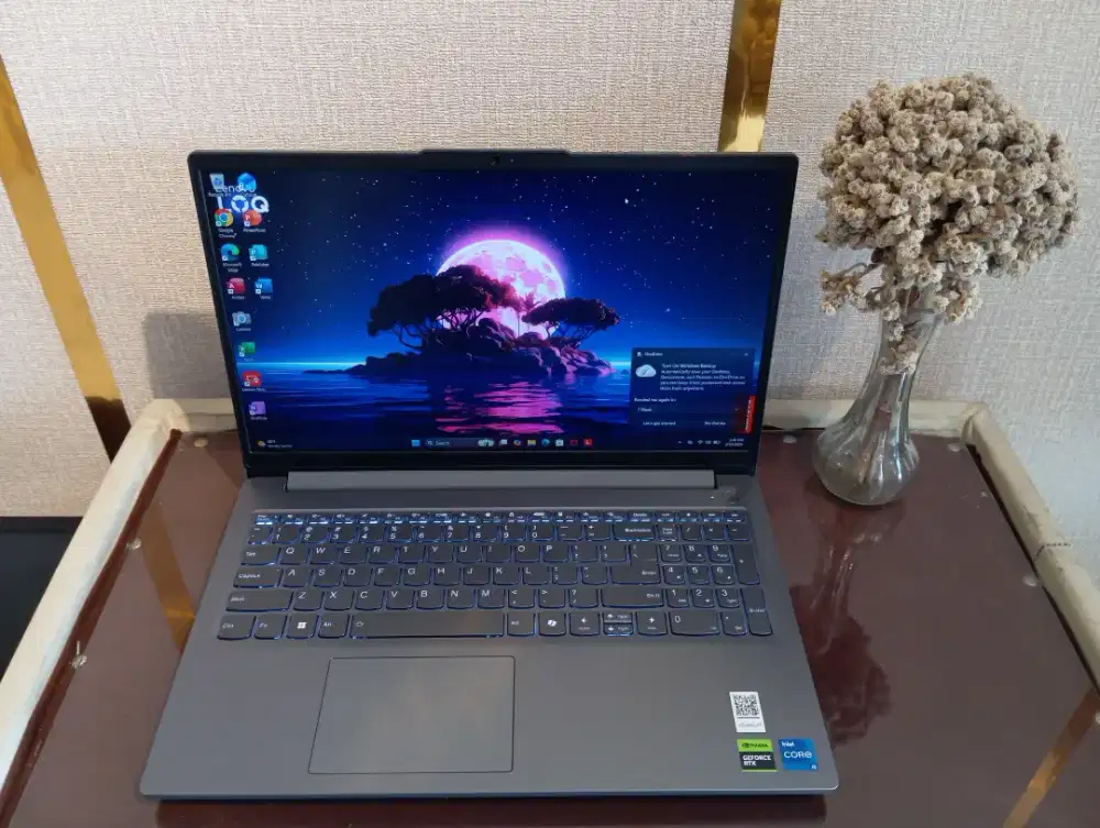 Lenovo Loq RAM 16GB SSD 512GB