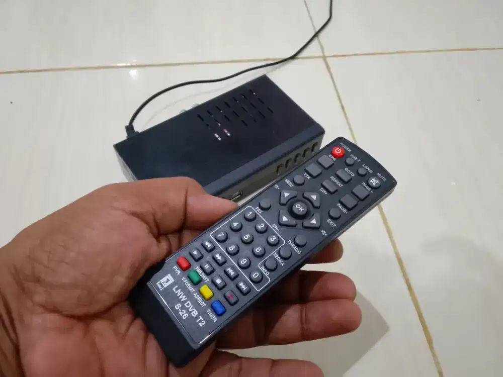 Set top box lengkap remot tinggal pakai