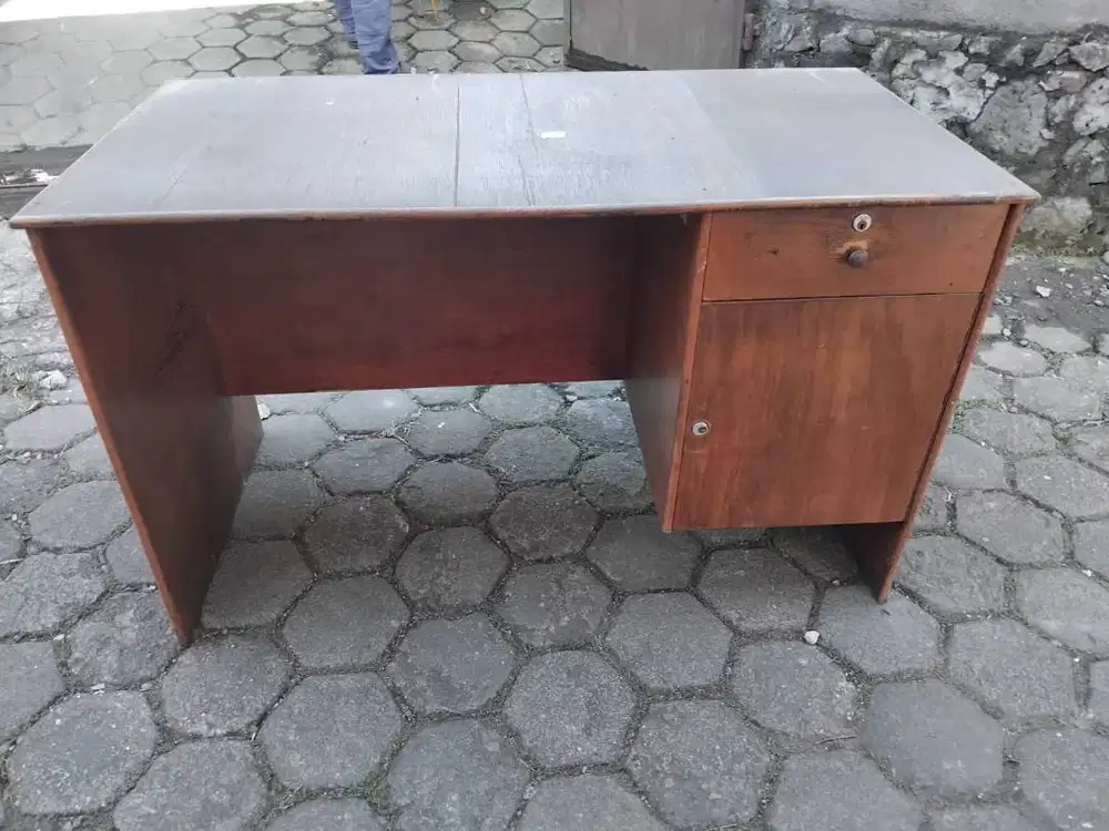 meja kantor murah