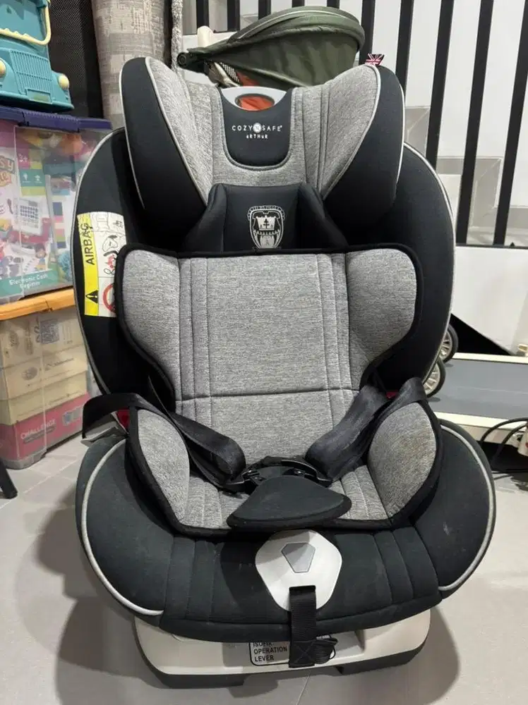 Kursi mobil bayi