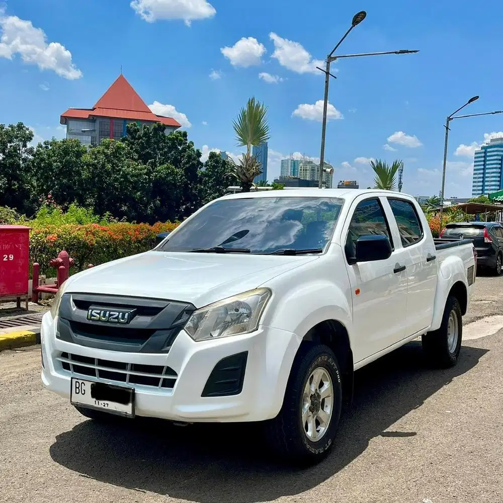 Mobil Double Cabin Isuzu D-Max 2017 4x4 DC MT Manual Diesel Putih