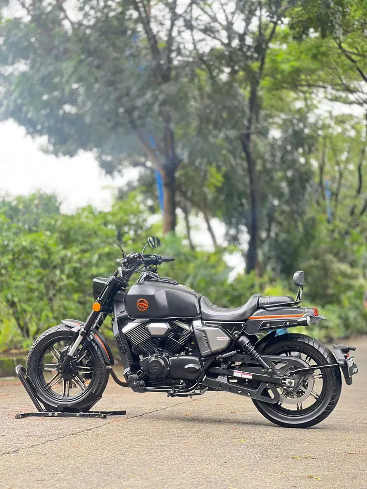 BENELLI KEEWAY V250 FI 2022 BLACK KM RENDAH PAJAK PANJANG SIAP SANTAI