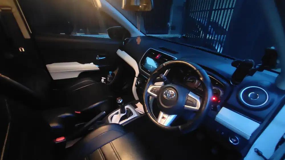 Toyota Rush 2023 Bensin