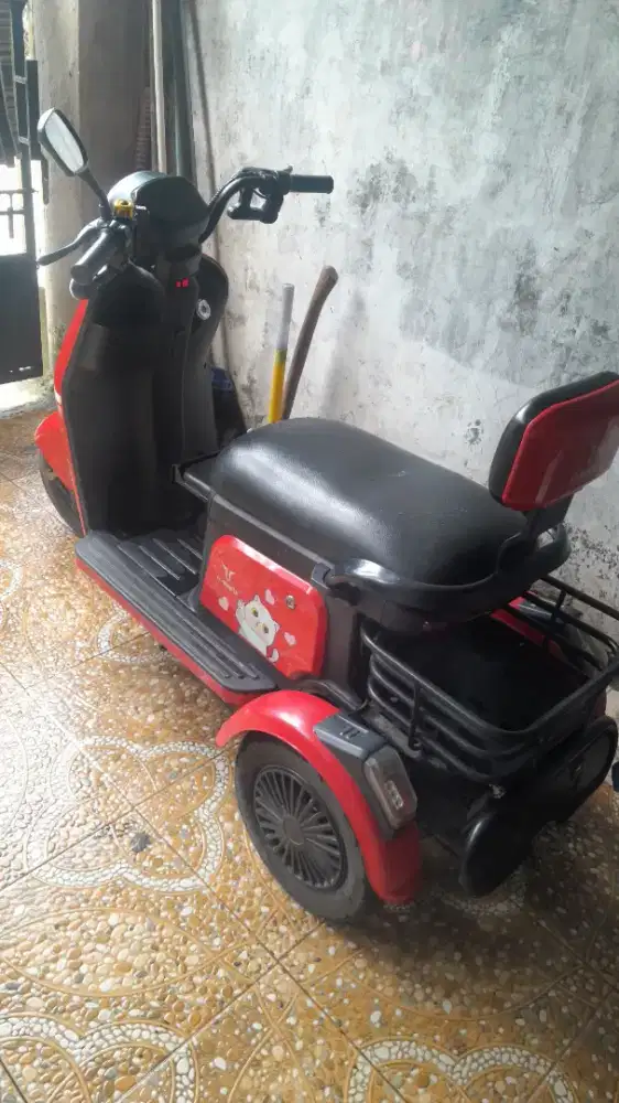 Sepeda listrik roda 3 uwinfly