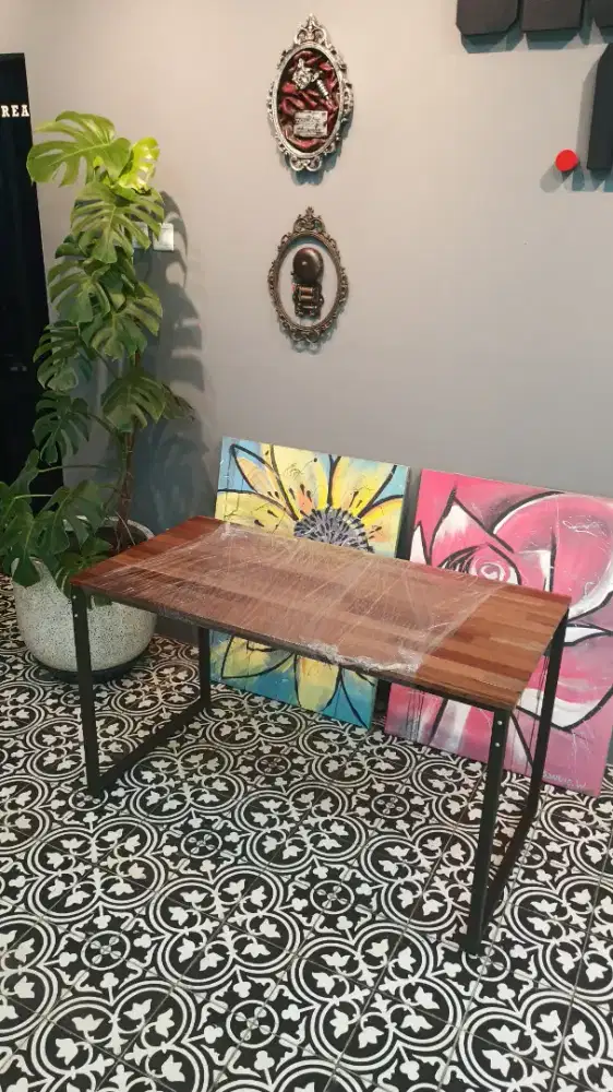 MEJA BESI SERBAGUNA  PREMIUM AESTHETIC 700.000 JADI 557.000 !