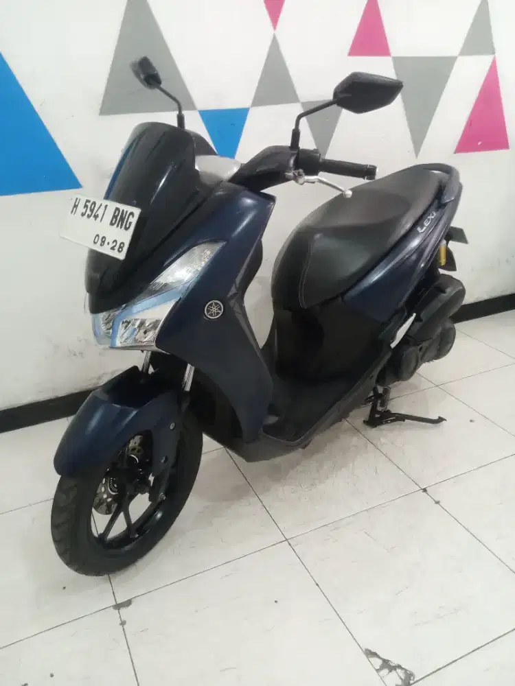 Yamaha Lexi S 2018 biru dob