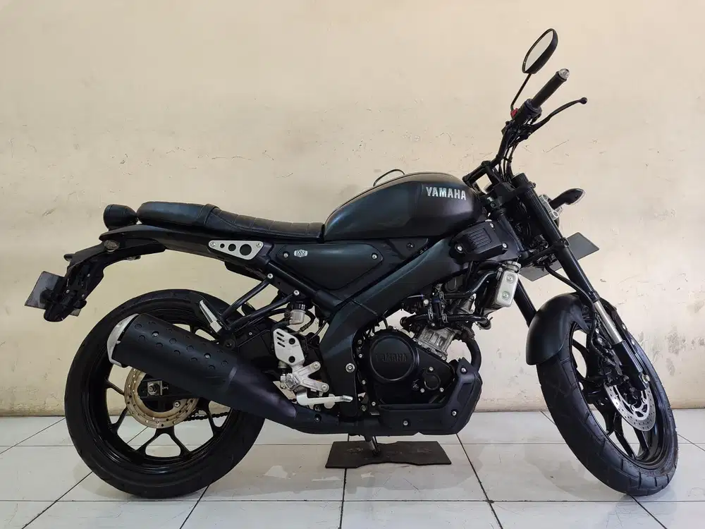 YAMAHA XSR 155 hitam 2022 istimewa mulus terawat siap pakai...