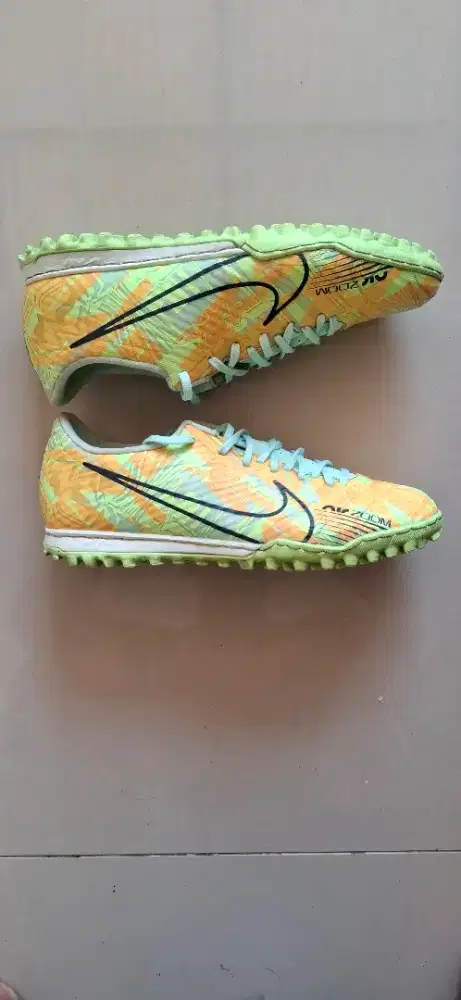 Sepatu Futsal dan Mini soccer Nike Zoom Vapor 15 Academy TF Original