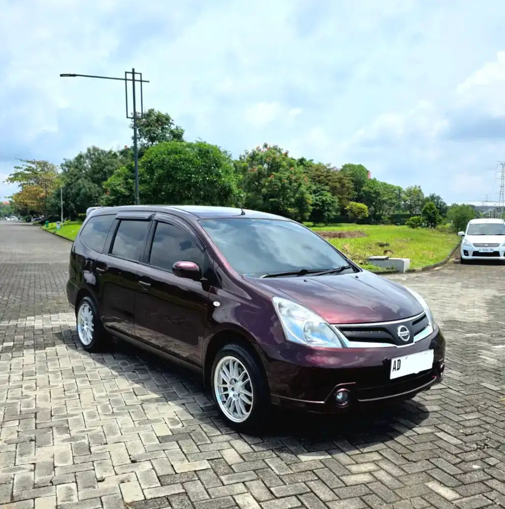 (DP 5JT) GRAND LIVINA UPGRADE XV 2012 MT