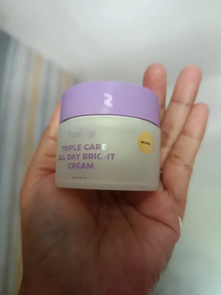 Facetology triple care all day bright cream