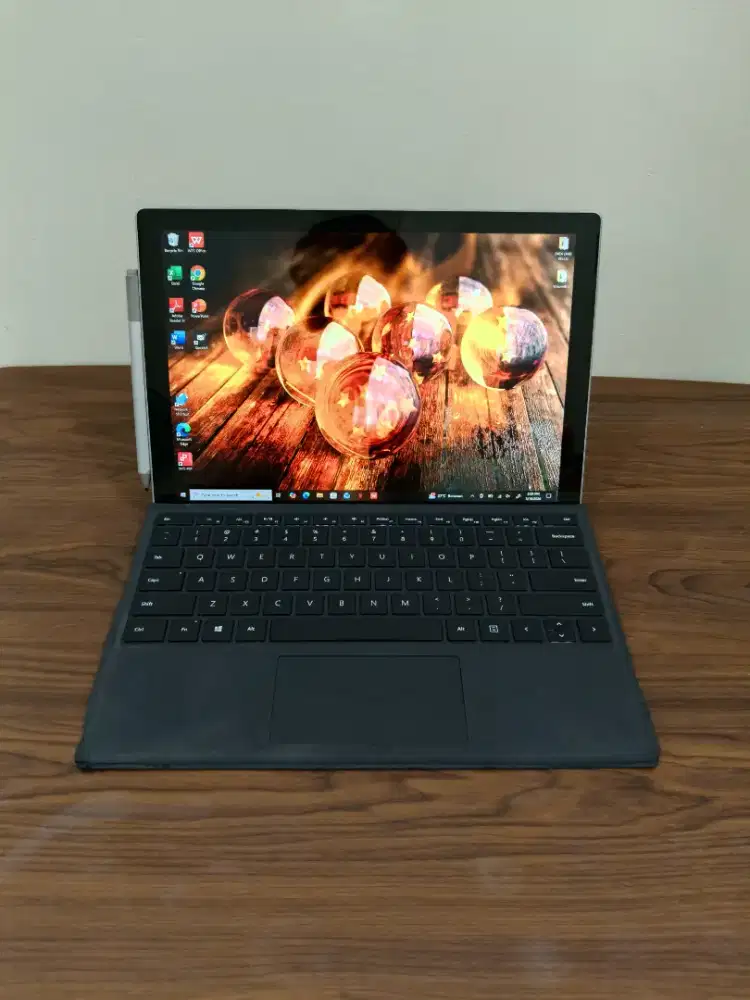 MICROSOFT SURFACE PRO I5-7300 8GB-256GB SSD TOUCH WITH STYLUS PEN