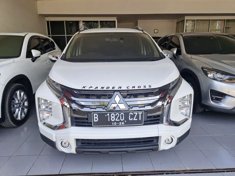 Mitsubishi Xpander Cross 1.5 At '2021  Bensin Putih MetaliMitsl.
