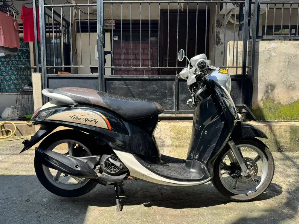 Yamaha Fino Fi thun 2014 pajak panjang mesin halus jozz siap gas gan.