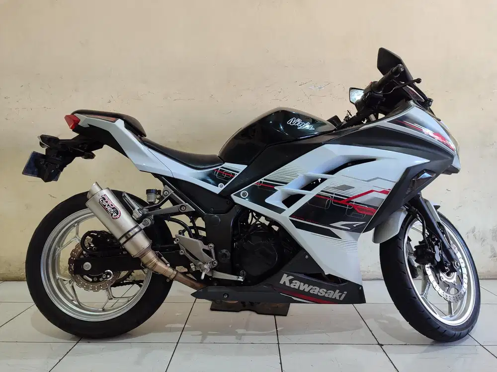Ninja 250 fi 2013 ABS istimewa mulus terawat siap pakai...