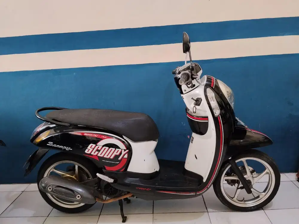 [FOR SALE] Honda  scoopy esp 2015 gress