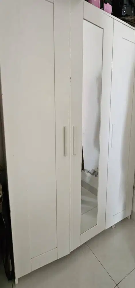 Lemari Brimnes (IKEA)