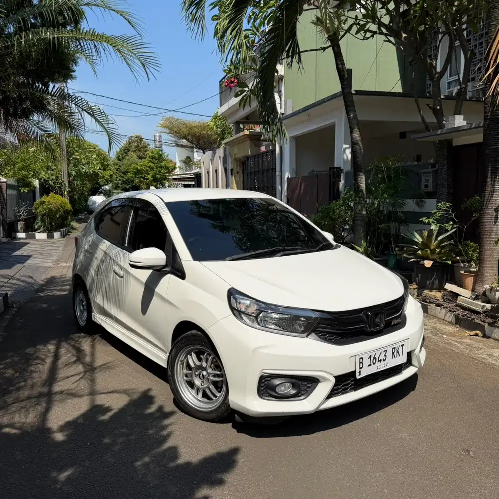 Honda Brio RS CVT 1.2 Taffetta White Matic 2022