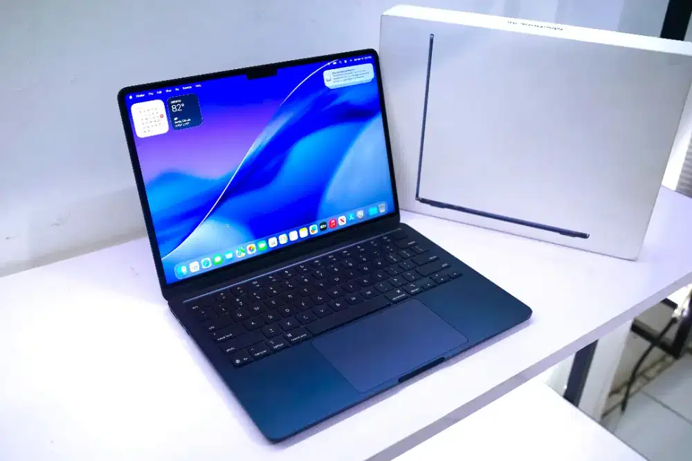 MacBook Air M4 2025 13inch.RAM16GB.SSD256GB