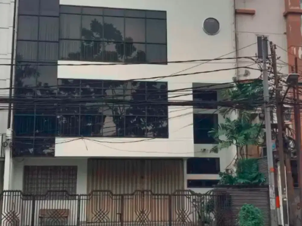 Disewakan Gedung 4 Lantai di Cideng Timur, Jakarta Pusat