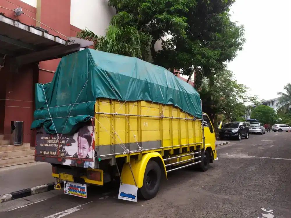 Sewa truk pindahan rumah kantor apartement kos2an gudang dll