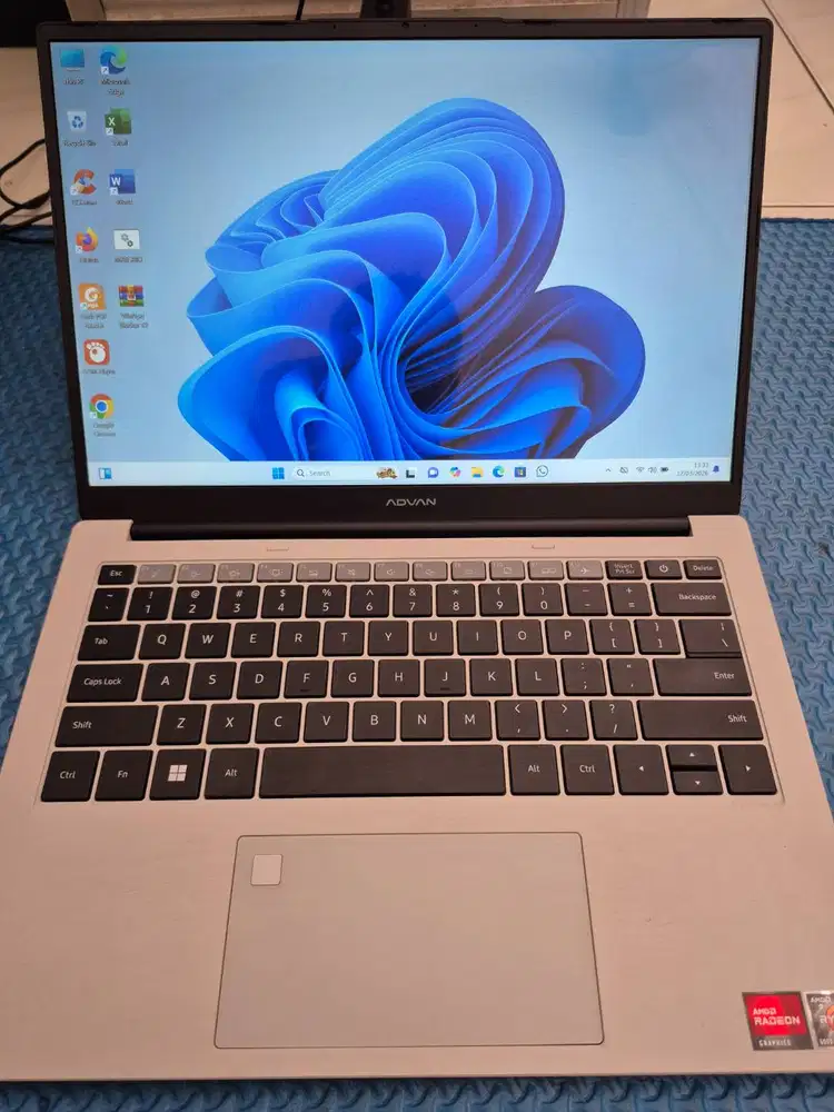 LAPTOP ADVAN WorkPlus 1701