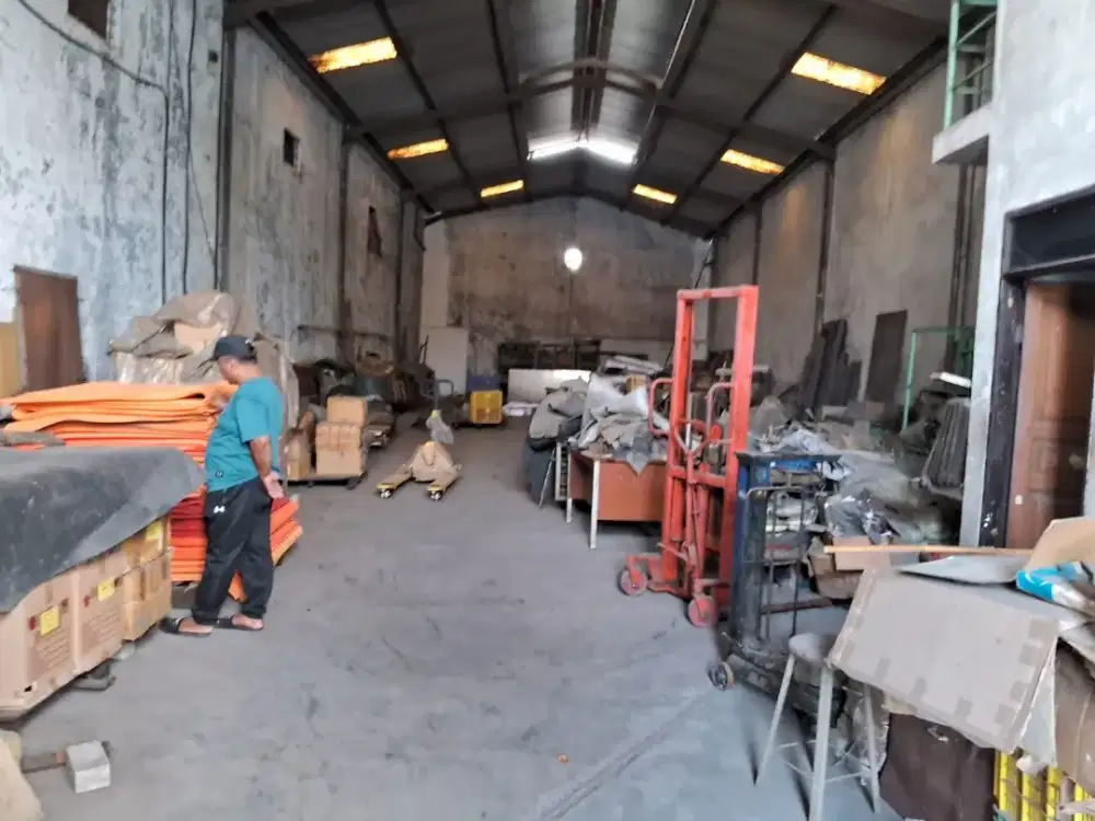 Dijual Gudang Margomulyo Permai