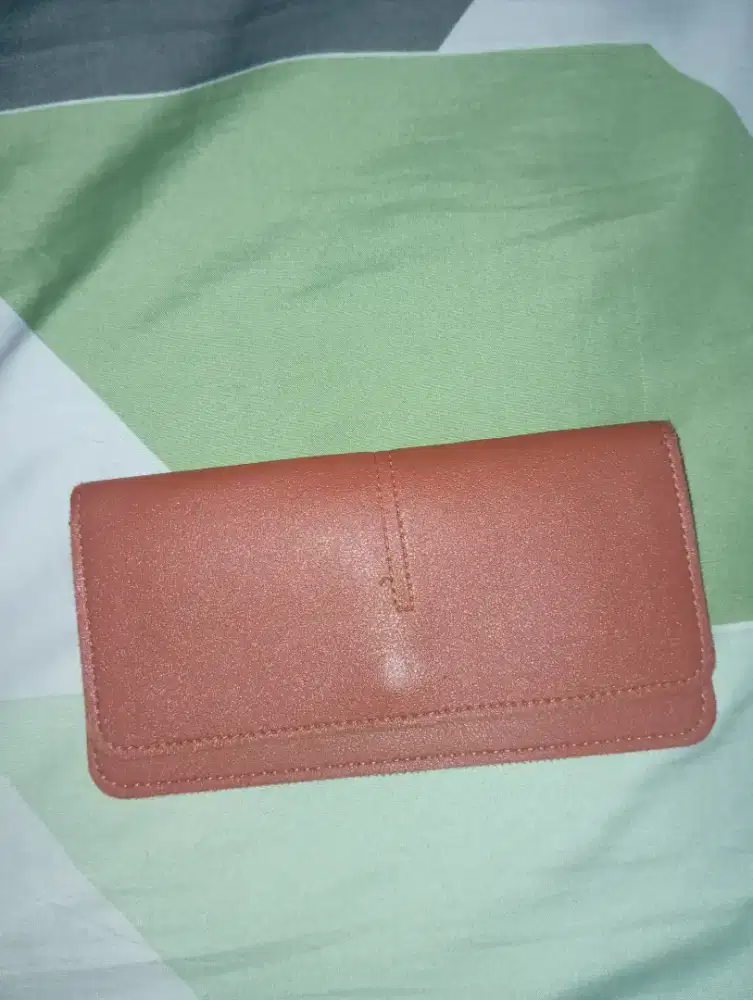 Dompet pria dan wanita