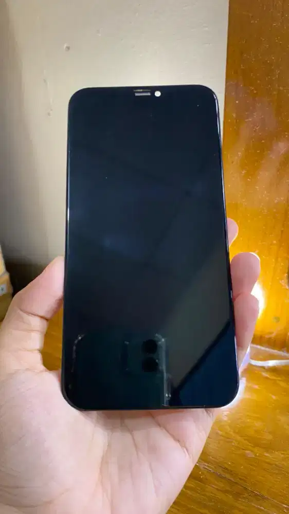 LCD iPhone 11 biasa
