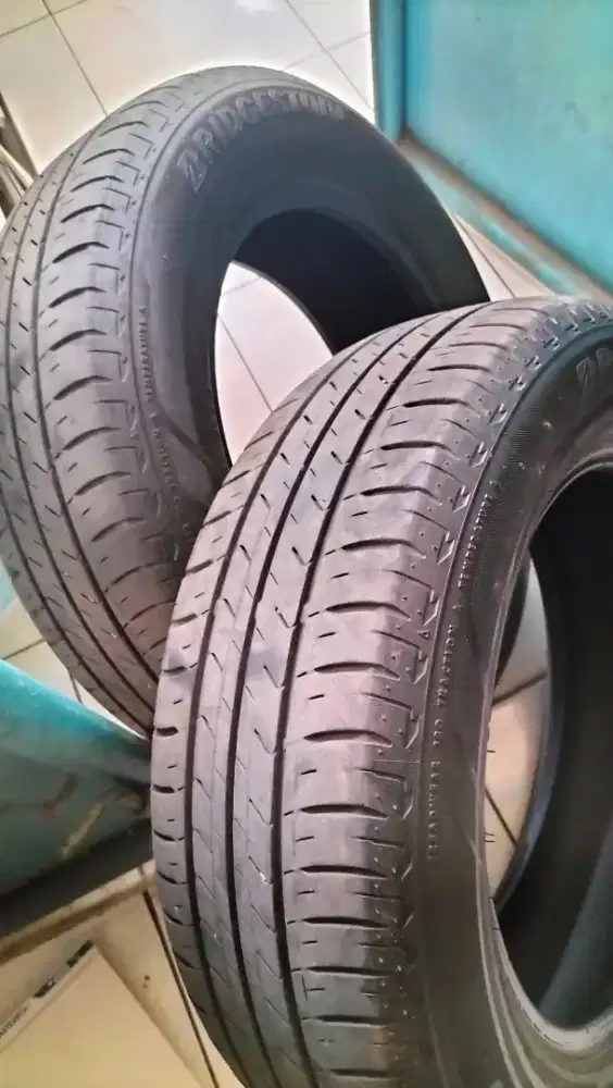 Ban Ex Inova Reborn tahun 205/65 R16 no tambelan