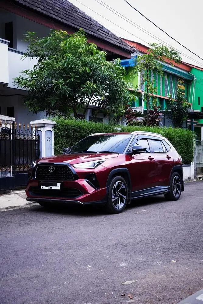 DIJUAL YARRIS CROSS 1.5 S GR TSS TYPE BENSIN TERTINGGI