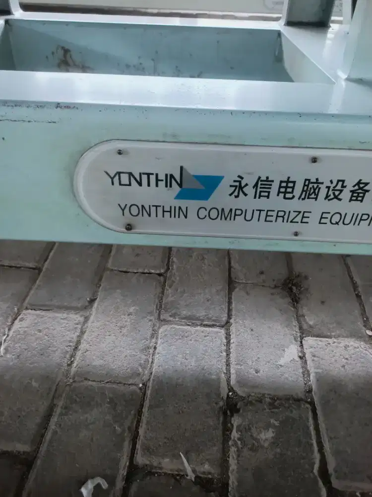 Mesin bordir 16 kepala merk yontin