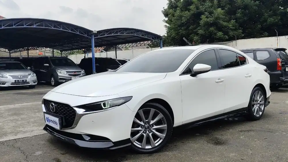 DP RENDAH - Mazda 3 2.0 Skyactive-G Sedan Bensin-AT 2019