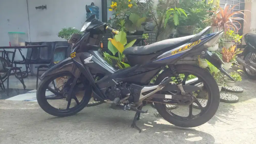 HONDA REVO SAMPAN THN 2008