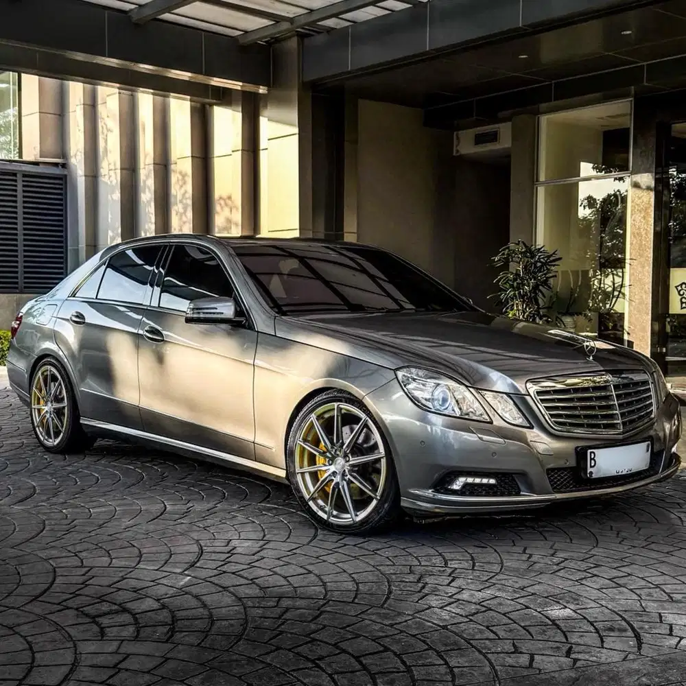 (CASH) Mercedes Benz E300 Facelift W212 2010 (Upgrade AMG)