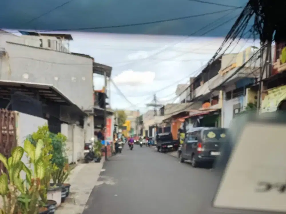 Dijual Rumah Tua Hitung Tanah di Kuning Muda Kelapa Gading – SHM, Bisa 2 Mobil, Harga Nego!