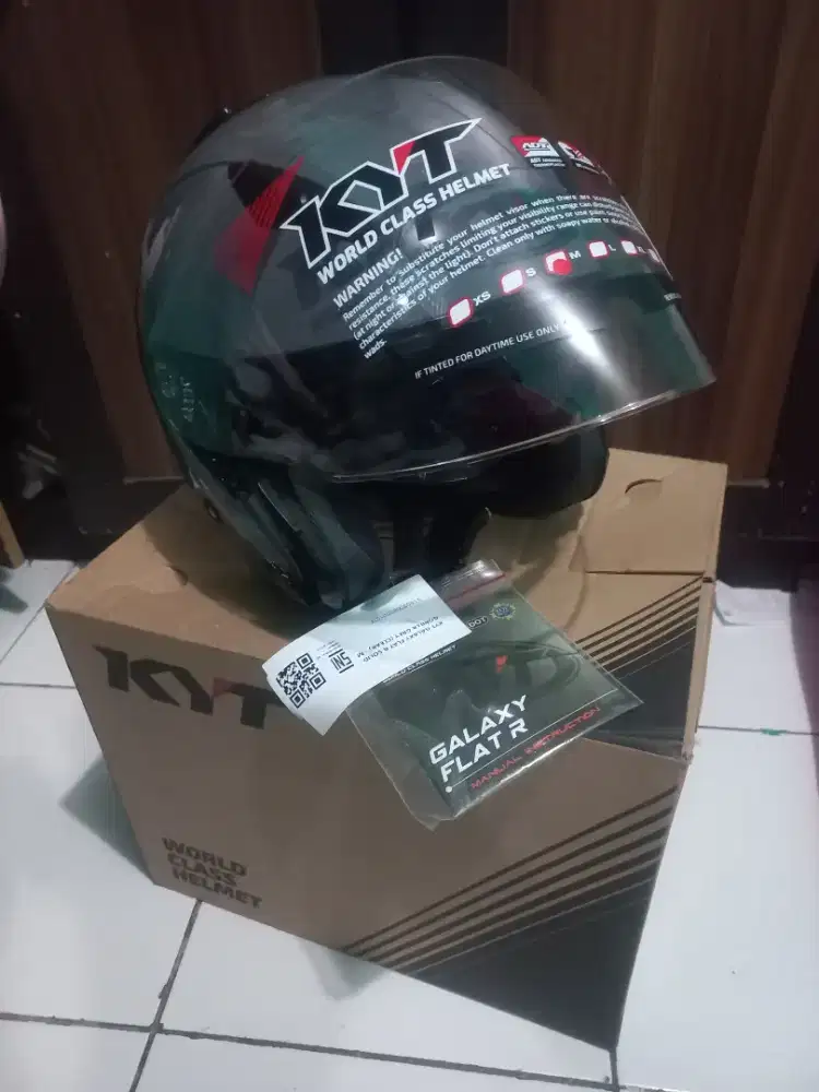 Helm kyt galaxy flat r