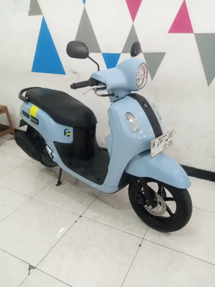 Yamaha fazzio 2023 biru