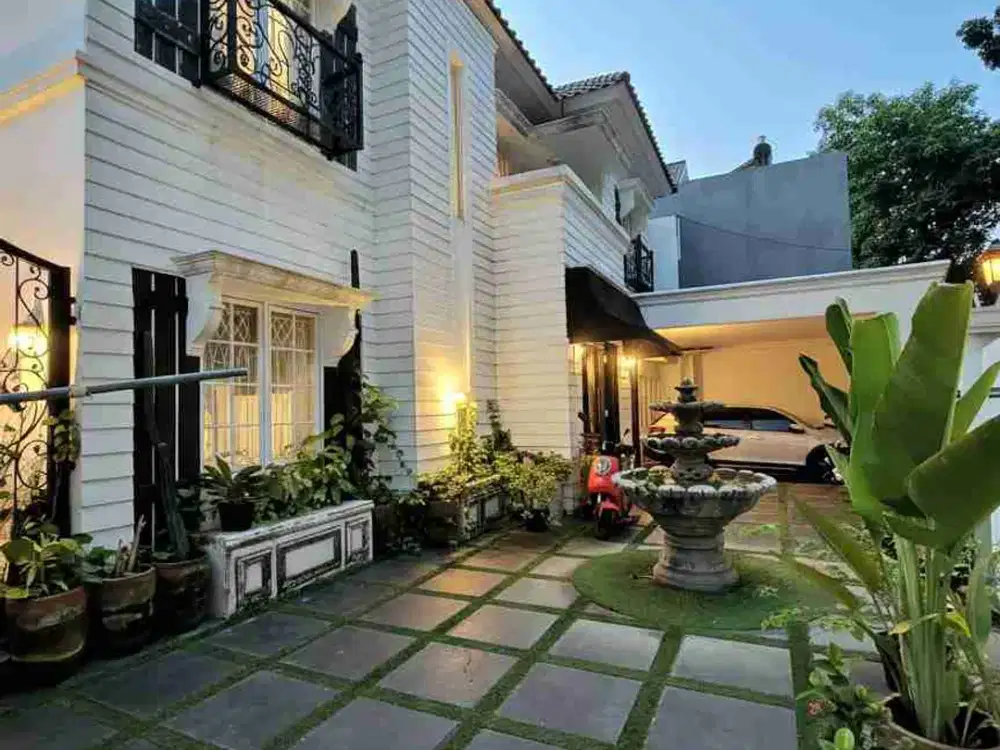 dijual rumah mewah lokasi strategis di cipayung jakarta timur