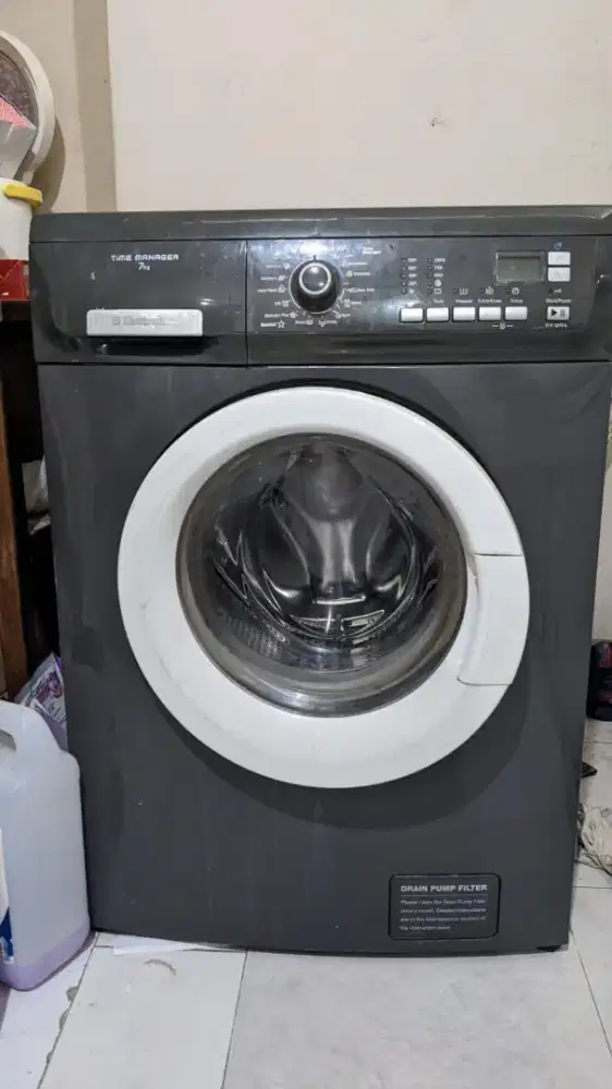 Mesin Cuci Electrolux, model EWF 1073 A