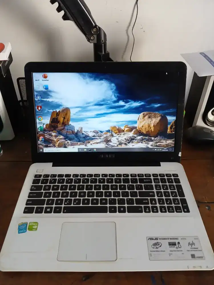 Laptop Asus X555LF ,Core i3 Gen 4 ,Double VGA Nvidia Geforce 930M