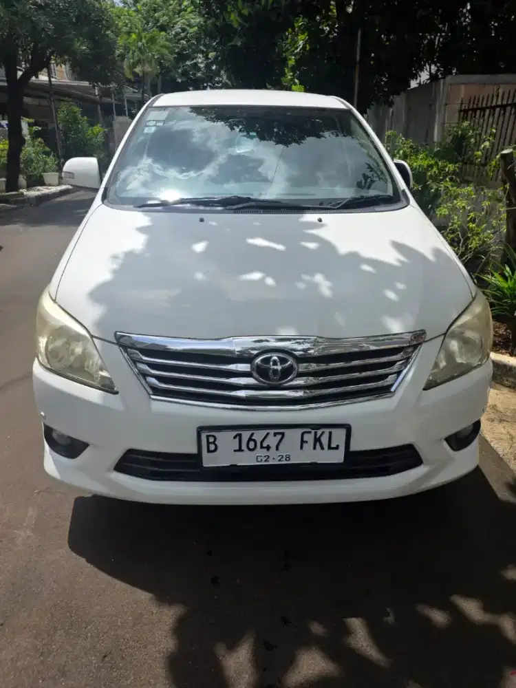 INNOVA V AT MATIC 2013